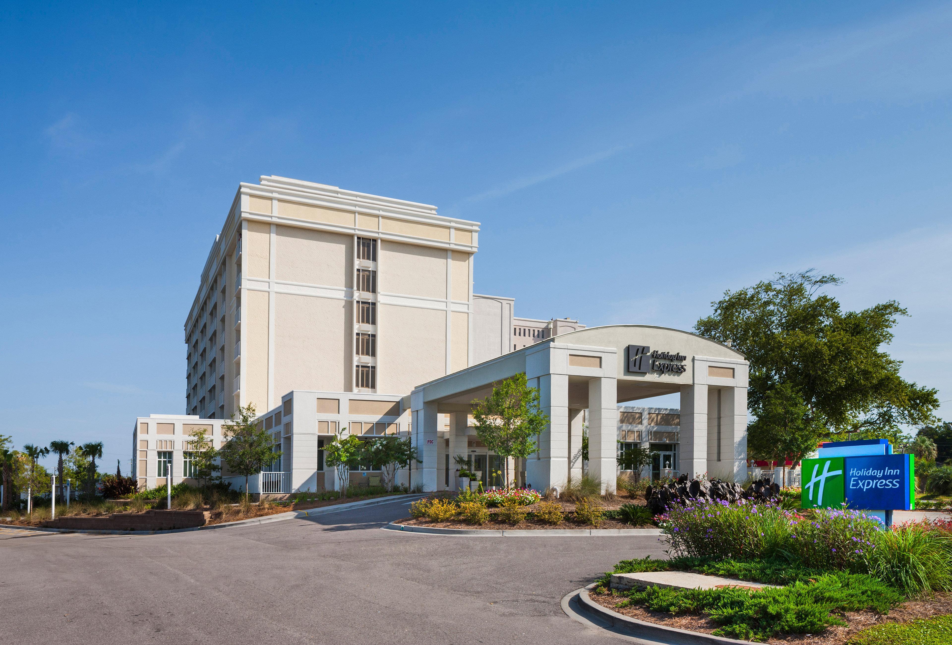 Holiday Inn Express & Suites Charleston Dwtn -Westedge By Ihg Bagian luar foto