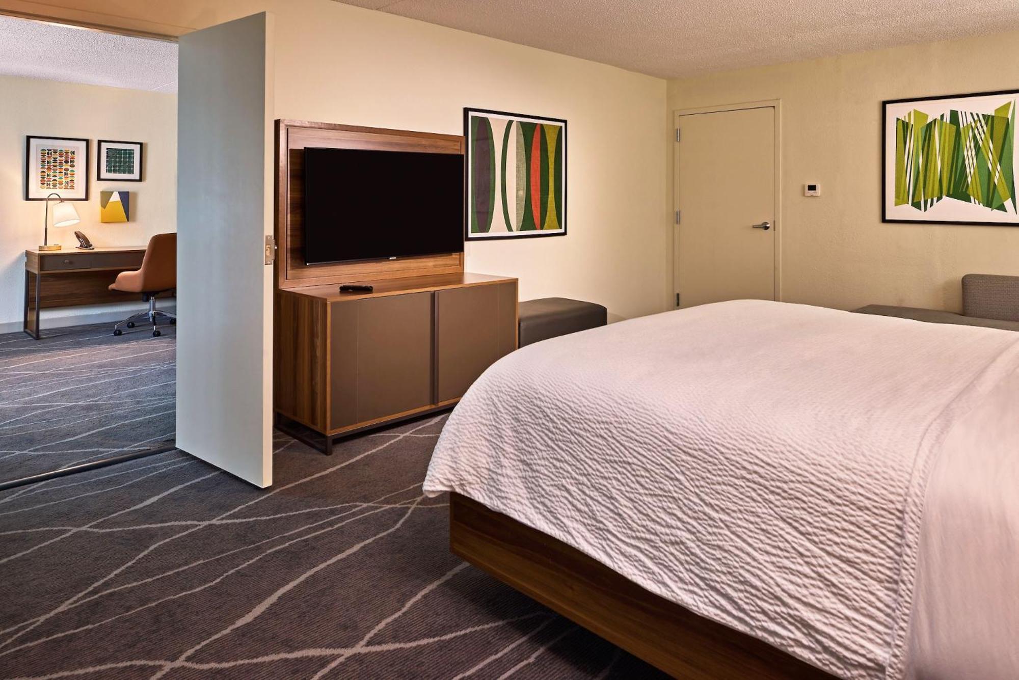 Holiday Inn Express & Suites Charleston Dwtn -Westedge By Ihg Bagian luar foto