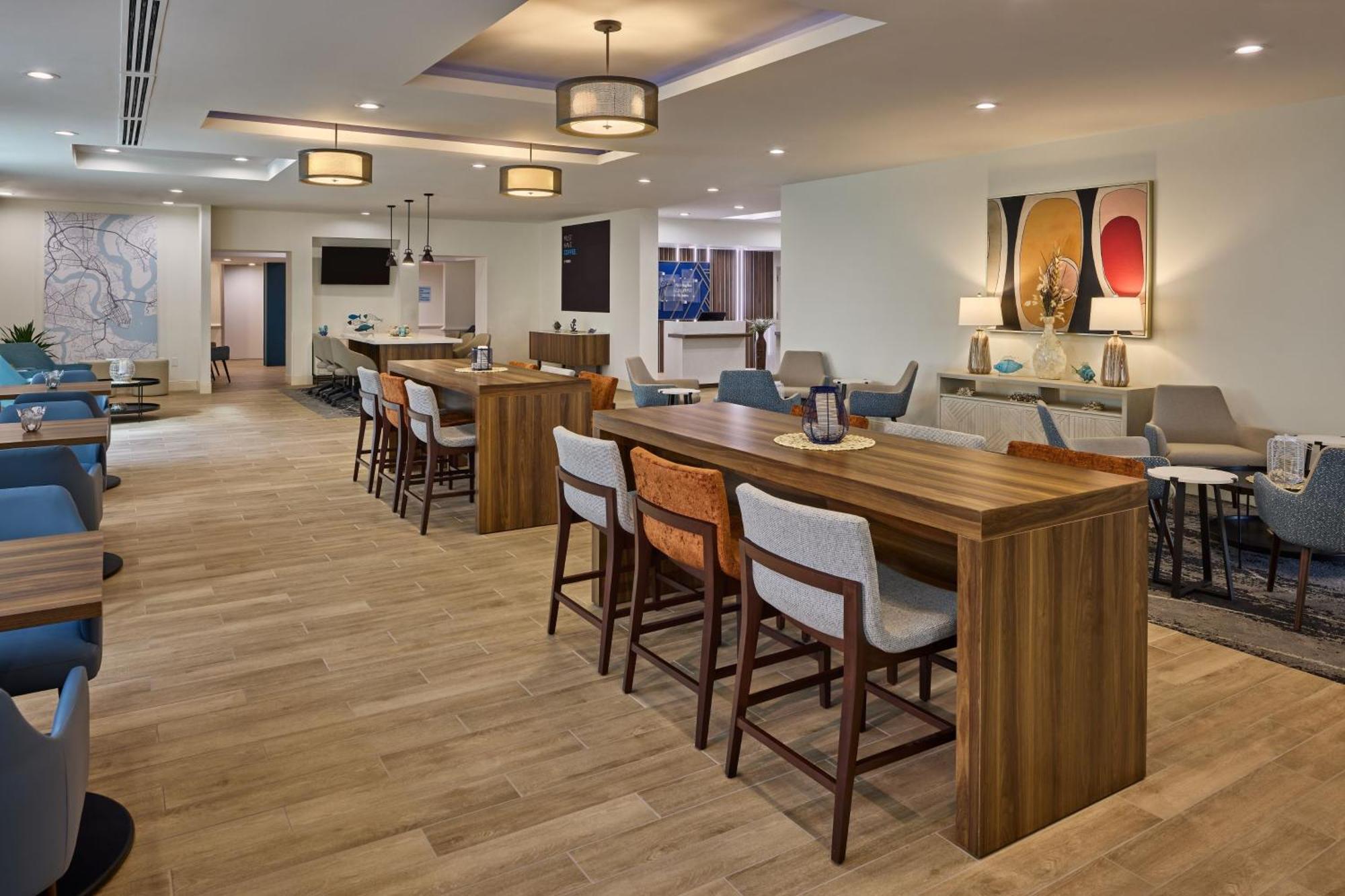 Holiday Inn Express & Suites Charleston Dwtn -Westedge By Ihg Bagian luar foto
